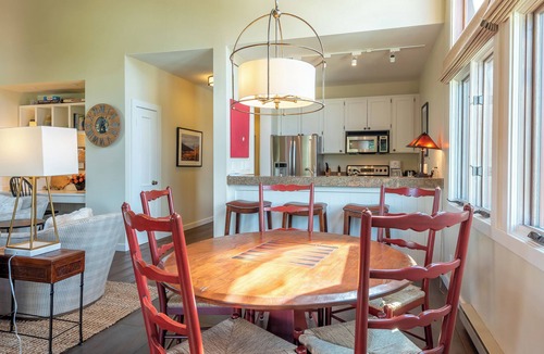 Elkhorn Condo | Wildflower Condo 655 - Third Floor Penthouse w/Baldy Views & Sun Valley Pool