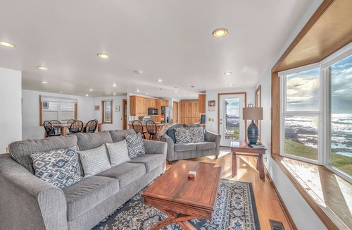 Yachats House | Wileys Wavehouse: Oceanfront Yachats Retreat Near Cape Perpetua