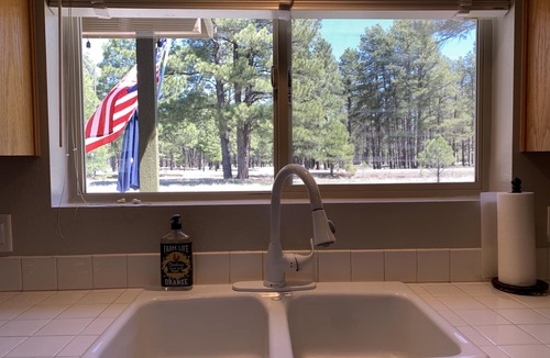 Williams House | Williams Hunt/Fish/Golf/Relax Getaway!