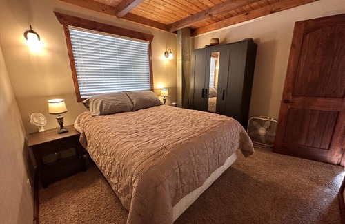 Sunland Estates House | Williwaw 1 bed 1 bath near The Gorge Amphitheatre