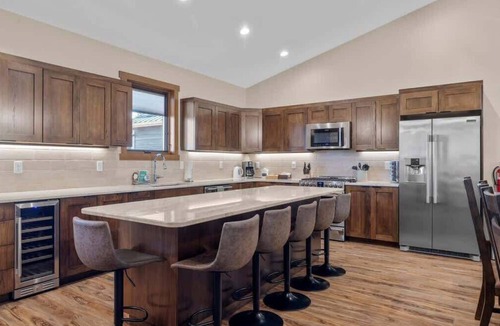 Red Lodge House | Willow Creek Hideaway