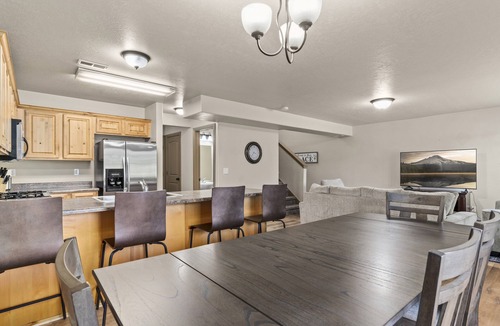Logan House | Willow Park House on Fairway Ln