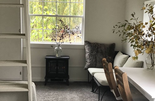 Vashon Island Apartment | Willow Studio near Vashon Town