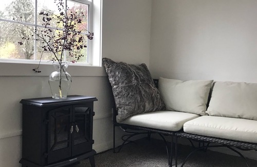 Vashon Island Apartment | Willow Studio near Vashon Town