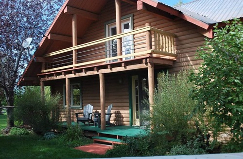 Driggs Apartment | Willow Tree Cabin in Teton Valley