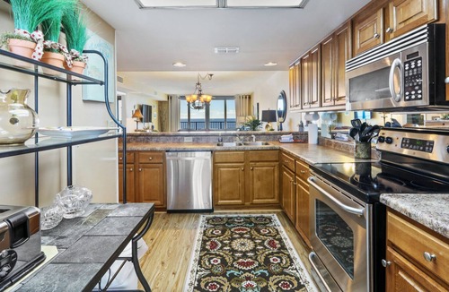 Orange Beach East Condo | Wind Drift 710S | Beachfront Condo w/ Boat Slip Available | Near Flora Bama