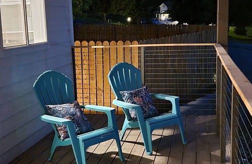 Kennewick Cottage | Wine Country Guest House