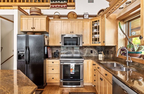 Wolf Creek House | Wolf Creek Lodge Montana