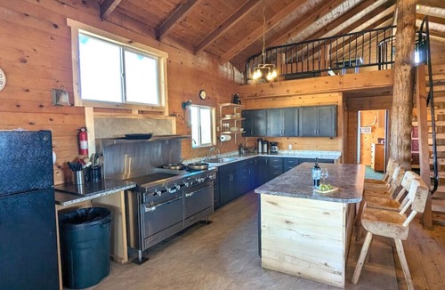 La Sal Cabin | Wolf Springs Ranch, Family Cabin