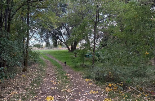 Caldwell RV Rental | Wonderful campground in Caldwell with stunning views. And a shared private lake.