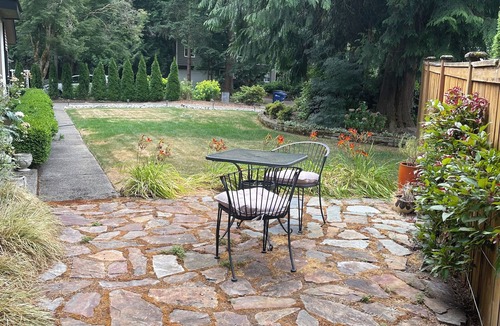 Bothell House | Wonderful Woodinville Wine region with hot tub