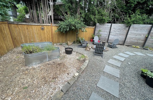 Bothell House | Wonderful Woodinville Wine region with hot tub