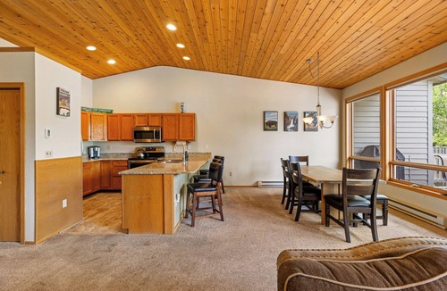 Big Sky Condo | Woodbine Cabin | Big Sky