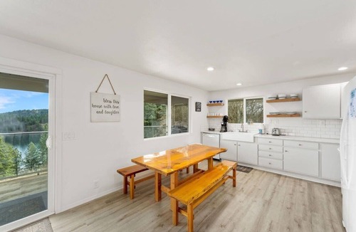 Worley House | Woodland Escape | Modern home with private slip