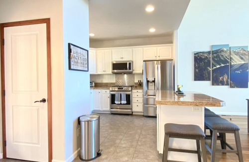 Klamath Falls Villa | Woodland Retreat at Running Y
