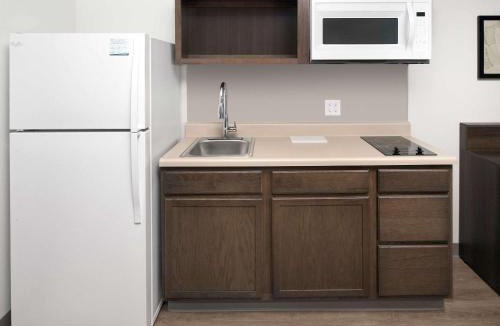 Williston Hotel | WoodSpring Suites Williston