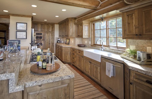 Victor House | Wooly Bugger Refurnished Cabin in Victor, ID w/Privacy, Views, A/C & Hot Tub