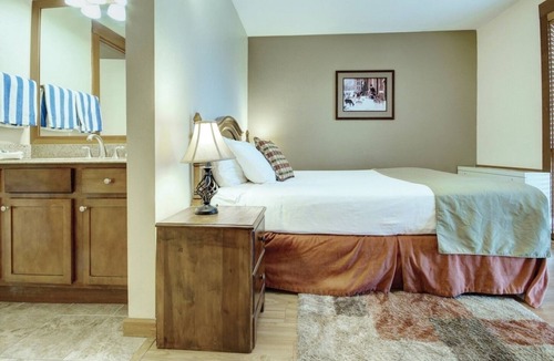 Bend Resort | WorldMark Seventh Mountain Resort- 1 Bedroom