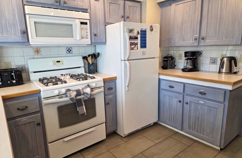 Winthrop House | Wrangle In-Dog Friendly! A Block Above Downtown Winthrop!