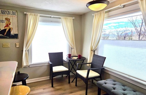 Winthrop House | Wrangle In-Dog Friendly! A Block Above Downtown Winthrop!
