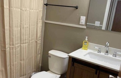 Springfield Apartment | Yang on Sprang - Comfortable 1 bedroom duplex