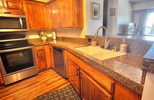 Elkhorn Village Condo | Year-Round Elkhorn Adventure Retreat in Sun Valley – Near Golf and so much more