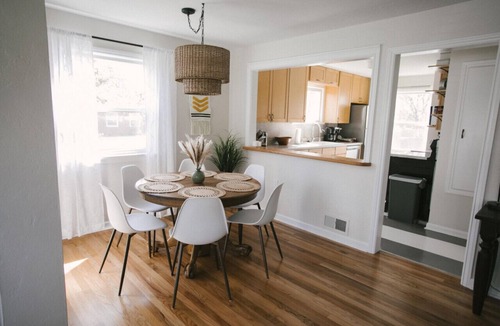 College Place House | Yellowbird Retreat of Walla Walla Valley
