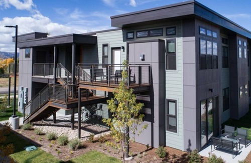 Victor Apartment | Yellowstone Getaway #1
