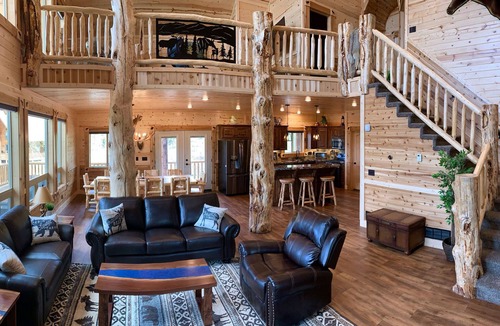 Island Park Cabin | Yellowstone Moose Lodge+Hottub+Sauna+Wifi+AC+10Miles2YNP