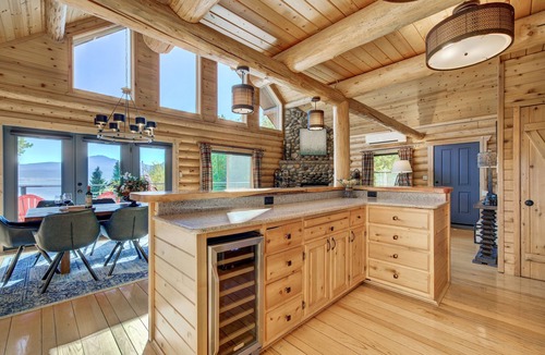 Island Park Cabin | Yellowstone's Finest Private Waterfront Lodge · 360° Views · 15 Min to Park