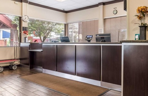 SeaTac House | You Found It! 2 Great Units, Pets Allowed, Near Gene Coulon Memorial Beach Park