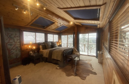 Coeur d'Alene Cabin | Your Dream Getaway - Large Cabin in Coeur D'Alene