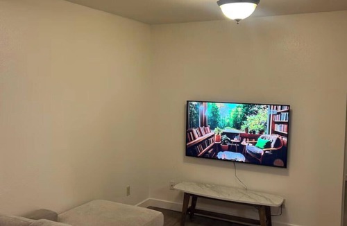 Camas House | Your Walkable Camas Stay Near Downtown & the Lake—Lower Unit