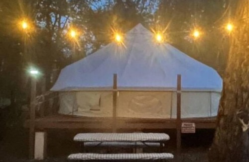Joliet House | Yurt on Rock Creek in Joliet, Montana