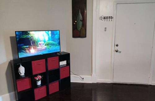 Near Eastside Apartment | Zen Haven 1- Downtown Retreat with Queen Bed