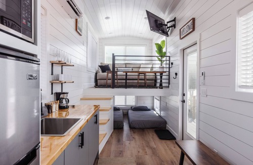 Apple Valley Cabin | Zion's Tiny Getaway