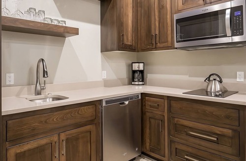 Zion National Park South Entrance Hotel | Zion Stay | 1 Unit | Queen Rooms Near Zion National Park Entrance