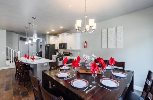 Hurricane House | Zion Village Resort 415 | Private Hot Tub, Ping Pong Table, and Community Pool access