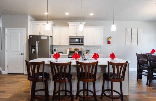Hurricane House | Zion Village Resort 415 | Private Hot Tub, Ping Pong Table, and Community Pool access