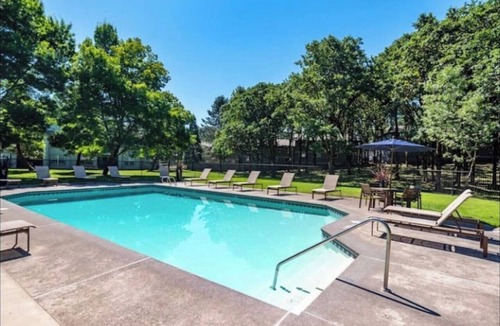 Corvallis Apartment | Zodiac Retreat; sauna and gym