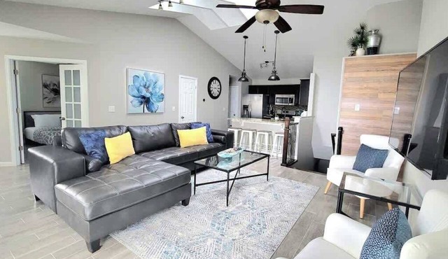 $0Fees-6bed/6bath-Easy Red Rocks/Downtown/OldeTown