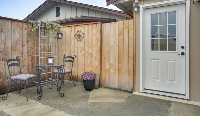 1 Mi to Dtwn Sequim: Modern Escape Near Everything