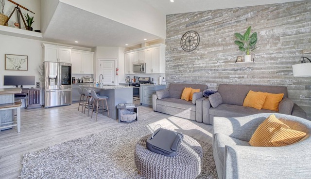 1087A - TJ Rancher Corporate and Vacation Rental