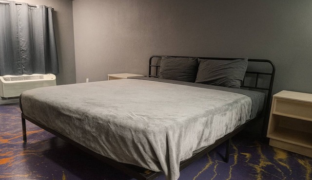 109 Gated 2 Double Beds Hotel Room