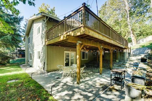 13 Mi to Lumen Field & Dtwn Seattle! Cozy Retreat