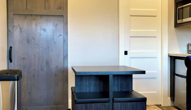 2 BR Tiny Homes - Unique Outdoor Space
