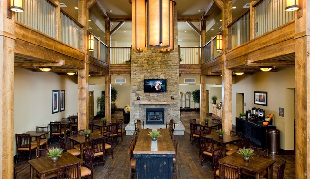 2 Connecting Suites at a Hotel