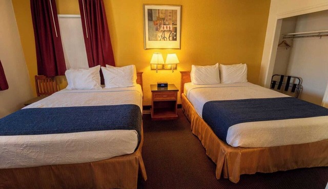 2 Double Beds Non-Smoking
