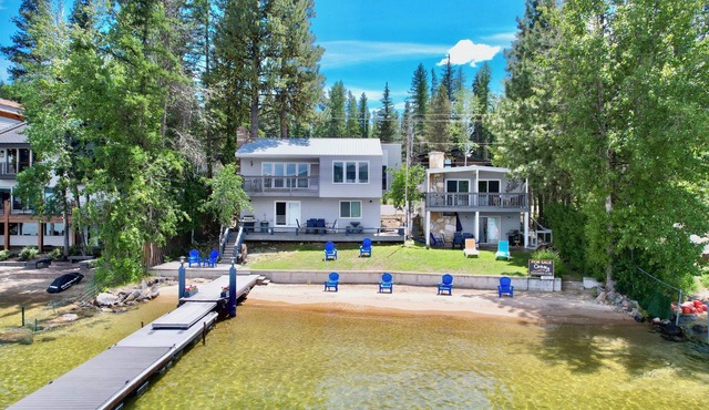2 Lakefront Homes - Sleeps 16 - Dock - Beach - Walk to Dining & Park