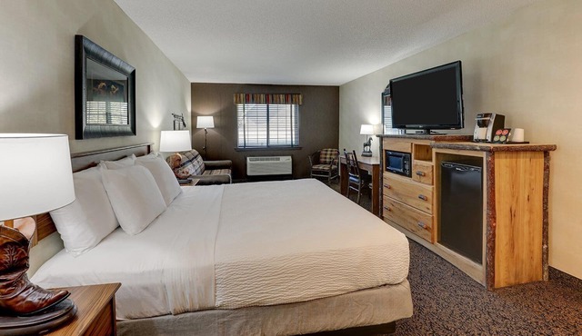 2 Suites | Spacious Suites w/Pool & Gym | 4.9 mi to Pole Position Raceway